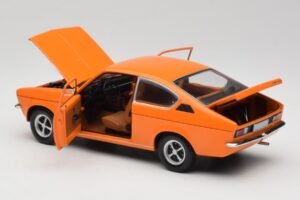 Opel Kadett C Coupé Naranja Minichamps 1:18 180045622 Metal - imagen 5 de 8