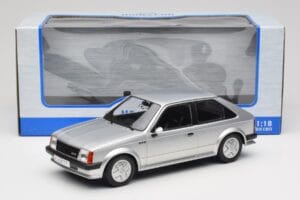 Opel Kadett D GTE Plata MCG 1:18 MCG18533 Metal - imagen 6 de 6