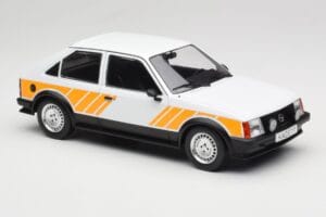 Opel Kadett D SR Blanco con Decor Amarillo MCG 1:18 MCG18534 Metal - imagen 4 de 6
