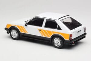Opel Kadett D SR Blanco con Decor Amarillo MCG 1:18 MCG18534 Metal - imagen 5 de 6