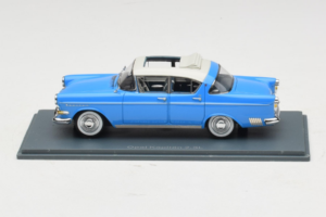 Opel Kapitan P1 Azul NEO 1:43 NEO43940 Resina