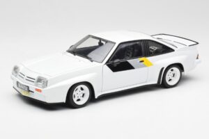 Opel Manta 400 Homologation Blanco Revell 1:18 8819 Metal