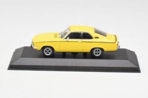 Opel Manta A SR Amarillo Minichamps 1:43 400045502 Metal