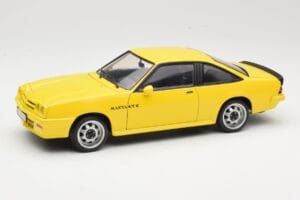 Opel Manta B GT/E Amarillo Revell 1:18 08421 Metal