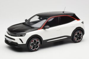 Opel Mokka-E GS Line Jada Blanco Otto 1:18 OT1045 Resina