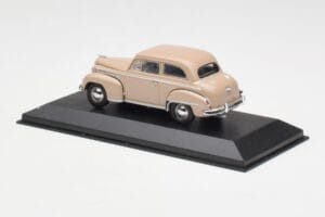 Opel Olympia A Beige Minichamps 1:43 430040404 Metal - imagen 3 de 4