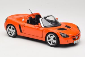Opel Speedster Naranja Maisto 1:18 31615 Metal - imagen 6 de 8