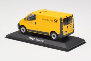 Opel Vivaro A Deutsche Post Minichamps 1:43 430040562 Metal - imagen 3 de 4