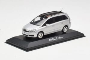 Opel Zafira B Plata Minichamps 1:43 1799109 Metal - imagen 2 de 4