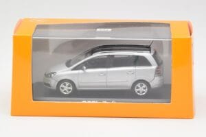 Opel Zafira B Plata Minichamps 1:43 1799109 Metal - imagen 4 de 4