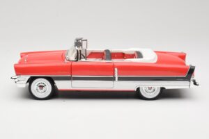 Packard Caribbean Descapotable Rojo American Mint 1:18 3042082 Metal - imagen 4 de 8