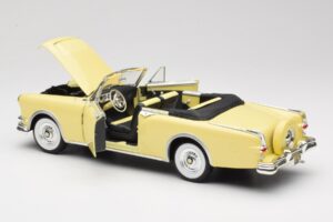 Packard Caribbean Descapotable Amarillo Road Signature 1:18 92798 Metal - imagen 5 de 8