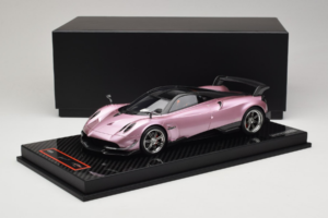 Pagani Huayra BC Pearl Pink AB Models 1:18 REMC032 Resina - imagen 7 de 7