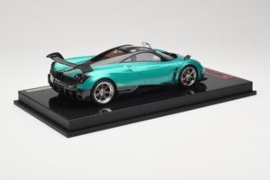 Pagani Huayra BC Green Metallic Yy Model 1:18 REMC020 Resina - imagen 3 de 7