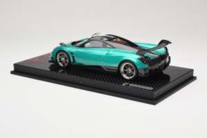 Pagani Huayra BC Green Metallic Yy Model 1:18 REMC020 Resina - imagen 5 de 7