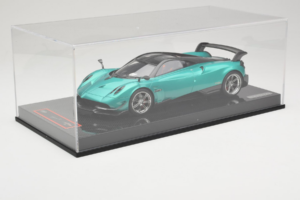 Pagani Huayra BC Green Metallic Yy Model 1:18 REMC020 Resina - imagen 6 de 7