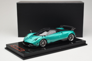 Pagani Huayra BC Green Metallic Yy Model 1:18 REMC020 Resina - imagen 7 de 7