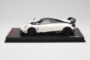 Pagani Huayra BC White Metallic Yy Model 1:18 REMC025 Resina