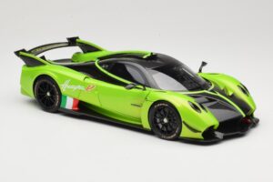 Pagani Huayra R Verde LCD 1:18 LCD18012-GR Metal - imagen 6 de 8