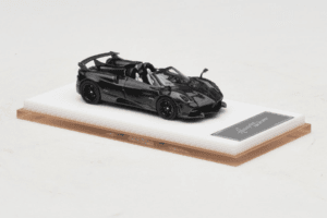 Pagani Huayra Tricolore Roadster Exposed Carbon Henson & Heaven 1:64 PHREC01 Metal - imagen 4 de 7