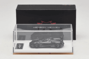 Pagani Huayra Tricolore Roadster Exposed Carbon Henson & Heaven 1:64 PHREC01 Metal - imagen 7 de 7