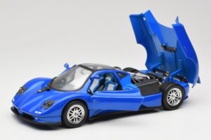 Pagani Zonda C12 Azul Solido 1:18 8172 Metal - imagen 2 de 8