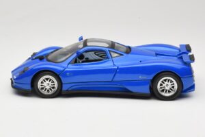 Pagani Zonda C12 Azul Solido 1:18 8172 Metal - imagen 4 de 8