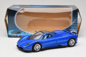 Pagani Zonda C12 Azul Solido 1:18 8172 Metal - imagen 8 de 8