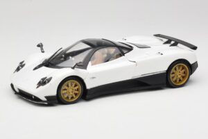 Pagani Zonda F Blanco Mondo Motors 1:18 157655 Metal