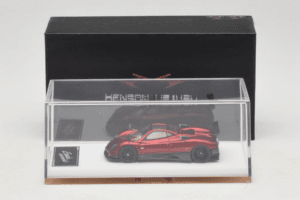 Pagani Zonda Tricolore Rojo Henson & Heaven 1:64 PZTR01 Metal - imagen 7 de 7