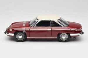 Panhard 24 CT Rojo Solido 1:18 1832500 Metal - imagen 4 de 8
