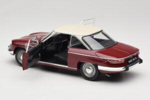 Panhard 24 CT Rojo Solido 1:18 1832500 Metal - imagen 5 de 8