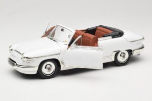 Panhard PL17 Cabriolet Blanco Solido 1:18 8174 Metal - imagen 2 de 8