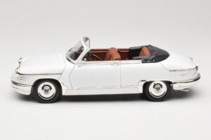 Panhard PL17 Cabriolet Blanco Solido 1:18 8174 Metal - imagen 4 de 8