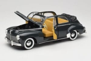 Peugeot 203 Descapotable Negro Solido 1:18 8156 Metal - imagen 2 de 8