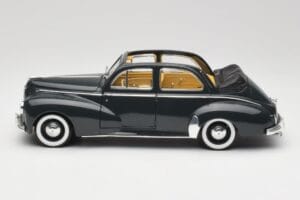 Peugeot 203 Descapotable Negro Solido 1:18 8156 Metal - imagen 4 de 8