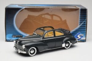 Peugeot 203 Descapotable Negro Solido 1:18 8156 Metal - imagen 8 de 8