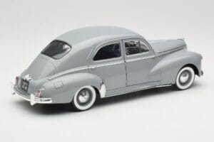 Peugeot 203 Gris Clair Solido 1:18 8145 Metal - imagen 3 de 8