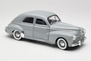 Peugeot 203 Gris Clair Solido 1:18 8145 Metal - imagen 6 de 8