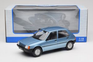 Peugeot 205 Azul MCG 1:18 MCG18491 Metal - imagen 6 de 6