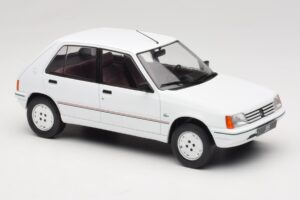 Peugeot 205 Blanco MCG 1:18 MCG18493 Metal - imagen 4 de 6