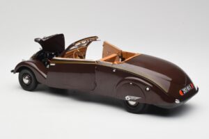 Peugeot 402 Eclipse Chocolate Norev 1:18 184873 Metal - imagen 8 de 12