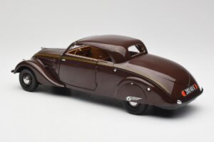 Peugeot 402 Eclipse Chocolate Norev 1:18 184873 Metal - imagen 10 de 12