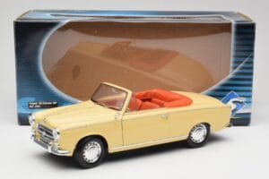 Peugeot 403 Descapotable Amarillo Arena Solido 1:18 8165 Metal - imagen 8 de 8