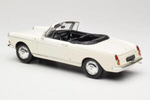 Peugeot 404 Cabriolet Blanco Norev 1:18 184746 Metal - imagen 7 de 8