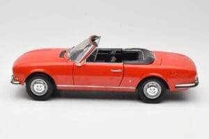 Peugeot 504 Cabriolet Rojo Norev 1:18 184754 Metal - imagen 4 de 8