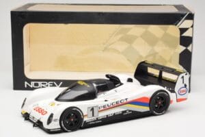 Peugeot 905 Evo 1B Group C #1 Peugeot Talbot Sport D. Warwick / Y. Dalmas / M. Blundell 24 Hours of Le Mans Winner 1992 Norev - imagen 6 de 6