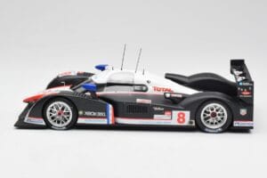 Peugeot 908 HDi LMP1 #8 S. Sarrazin / P. Lamy / S. Bourdais 24 Hours of Le Mans 2nd 2007 Minichamps 1:18 150071208 Metal - imagen 3 de 6