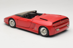 Pininfarina Mythos Rojo Revell 1:18 8806 Metal - imagen 7 de 8