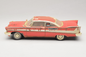 Plymouth Fury Rojo Christine Versión Sucia Auto World 1:18 AWSS119/06 Metal - imagen 4 de 8